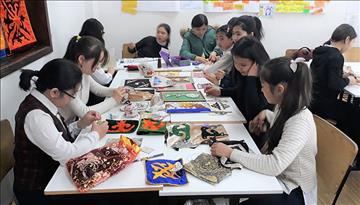 Kyrgyz Folklore and History and Crafts come together